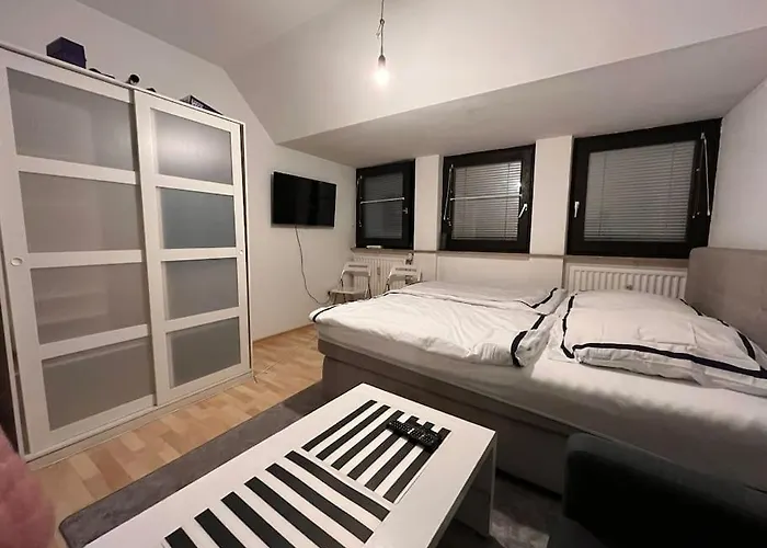 Zentrale Und Gepflegte In نورنبيرغ